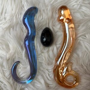 Yoni wands and yoni egg